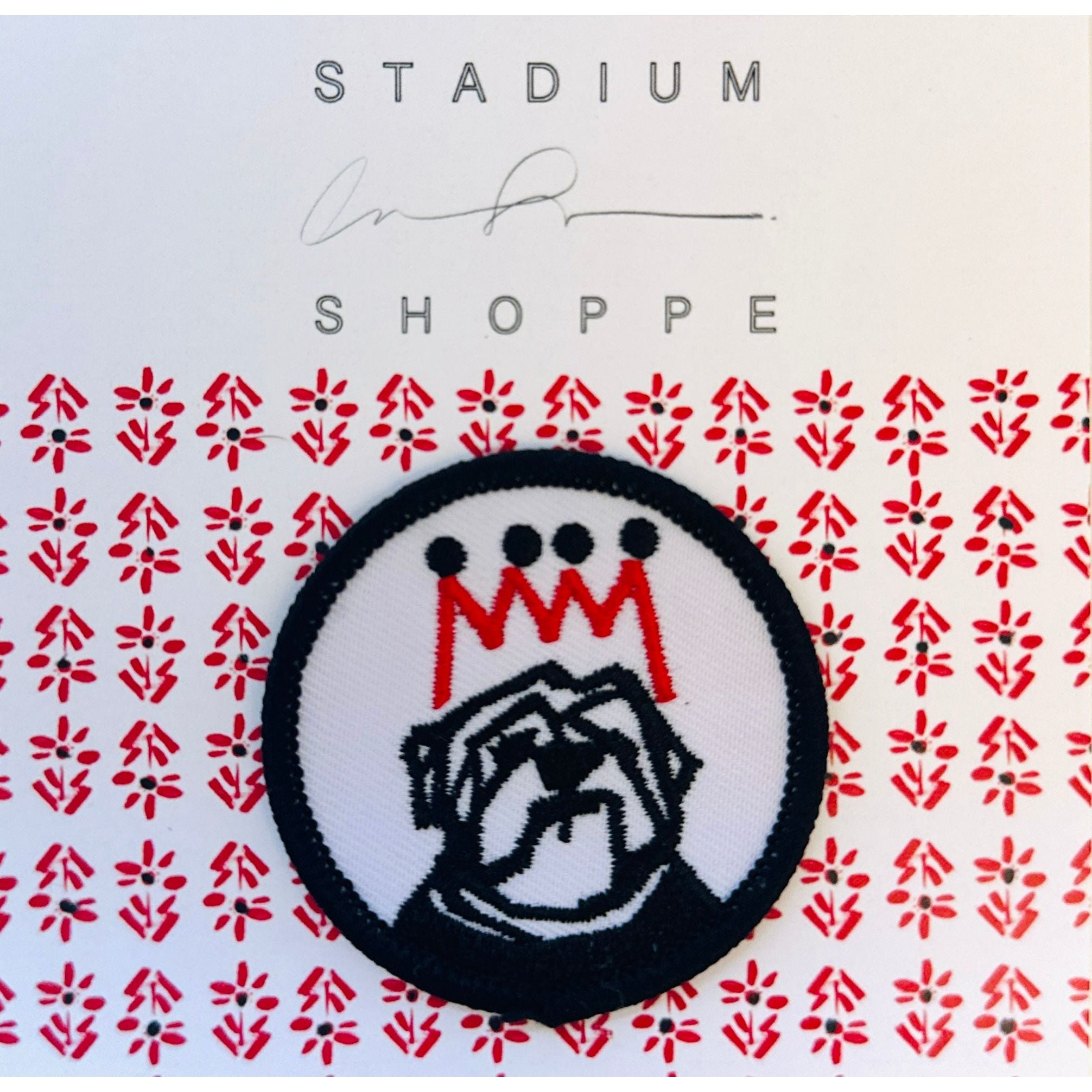 Round Bulldog Embroidered Iron on Patch