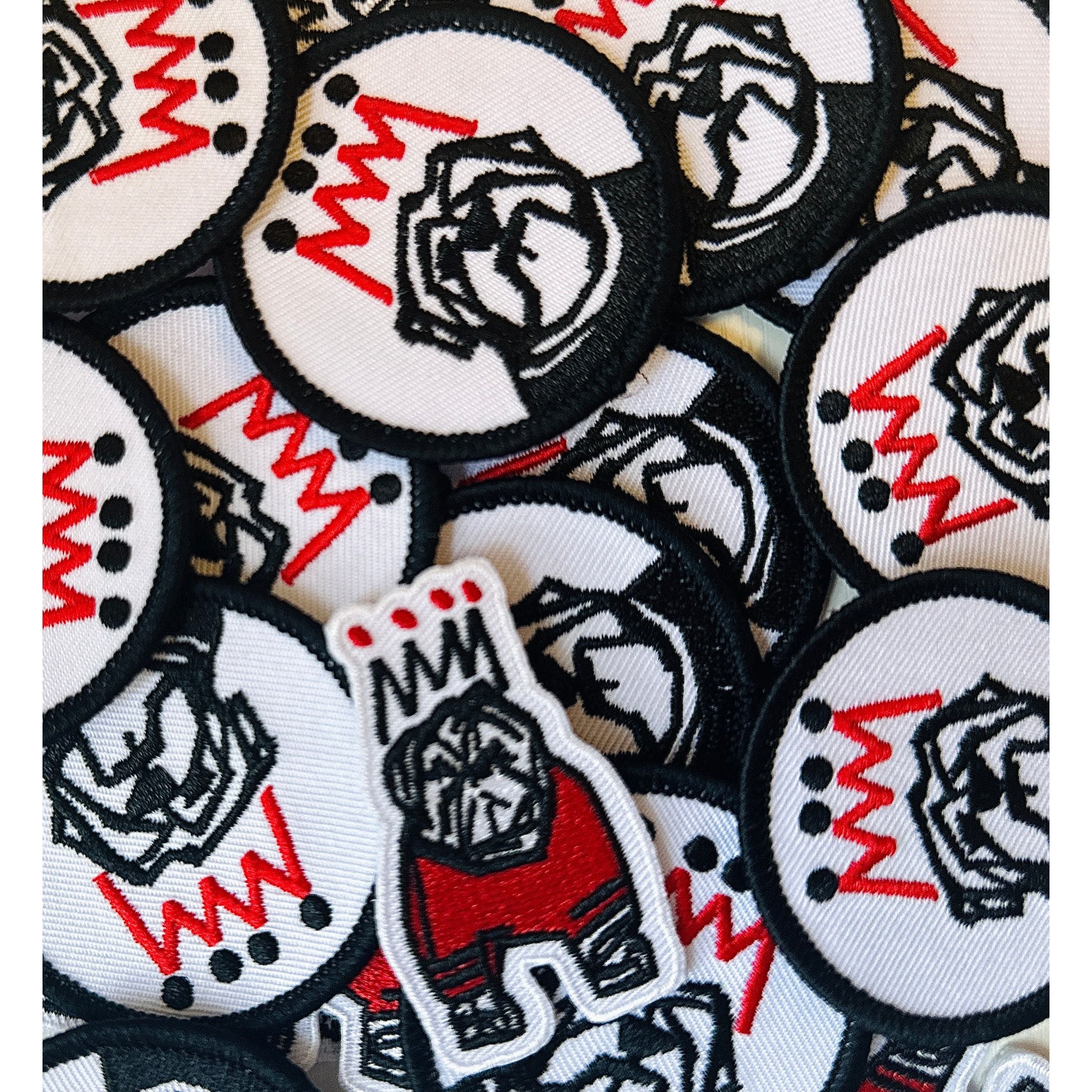 Round Bulldog Embroidered Iron on Patch